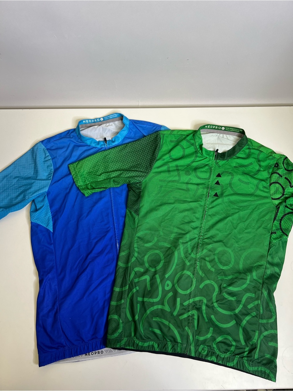 Neopro Men’s Cycling Jersey x2 Green & Blue - Size Large